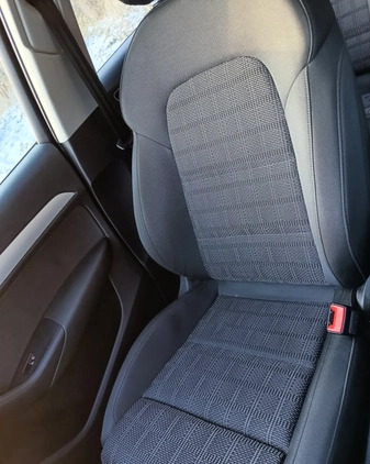 Audi Q3 cena 66000 przebieg: 89000, rok produkcji 2017 z Poznań małe 137